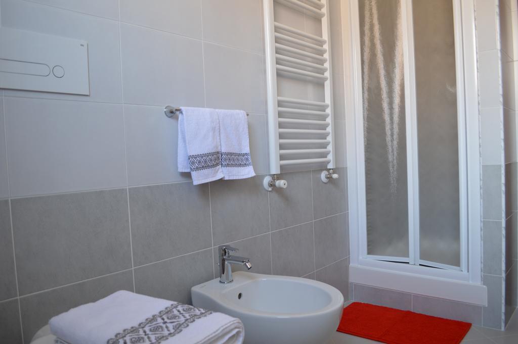 Bed and Breakfast L'Orchidea Di Ale Тиволи-Терме Номер фото